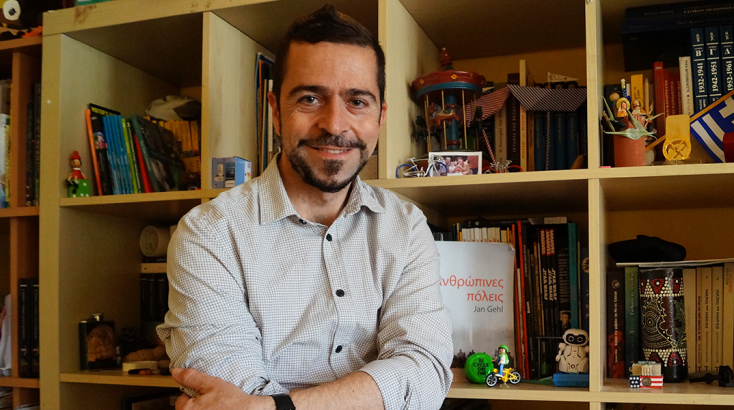 Μάνος Χαραλαμπάκης