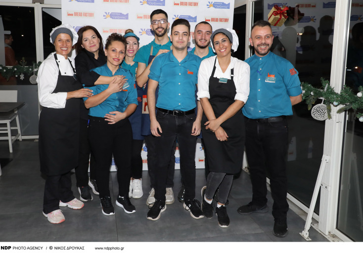 Όλο το team του Bread Factory