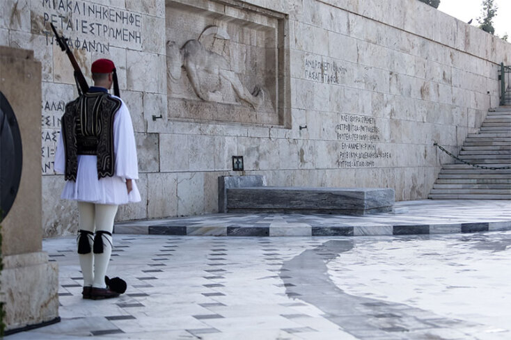 Η ΠτΔ στην τελετή αλλαγής Φρουράς στο Μνημείο του Άγνωστου Στρατιώτη
