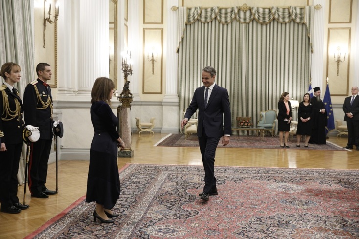 ΕΥΧΕΣ ΓΙΑ ΤΟ ΝΕΟ ΕΤΟΣ ΣΤΗΝ ΠτΔ ΚΑΤΕΡΙΝΑ ΣΑΚΕΛΛΑΡΟΠΟΥΛΟΥ ΑΠΟ ΕΚΠΡΟΣΩΠΟΥΣ ΤΗΣ ΠΟΛΙΤΙΚΗΣ, ΣΤΡΑΤΙΩΤΙΚΗΣ, ΘΡΗΣΚΕΥΤΙΚΗΣ ΚΑΙ ΠΝΕΥΜΑΤΙΚΗΣ ΗΓΕΣΙΑΣ