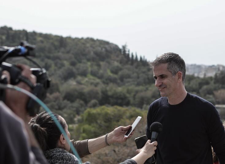 Καθαρά Δευτέρα: Η πόλη γιόρτασε παραδοσιακά τα Κούλουμα στον Λόφο του Φιλοπάππου