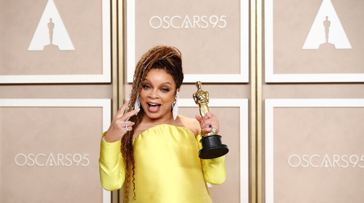 Η ενδυματολόγος Ρουθ Κάρτερ κέρδισε το δεύτερό της Όσκαρ στην κατηγορία «Καλύτερα Κοστούμια»