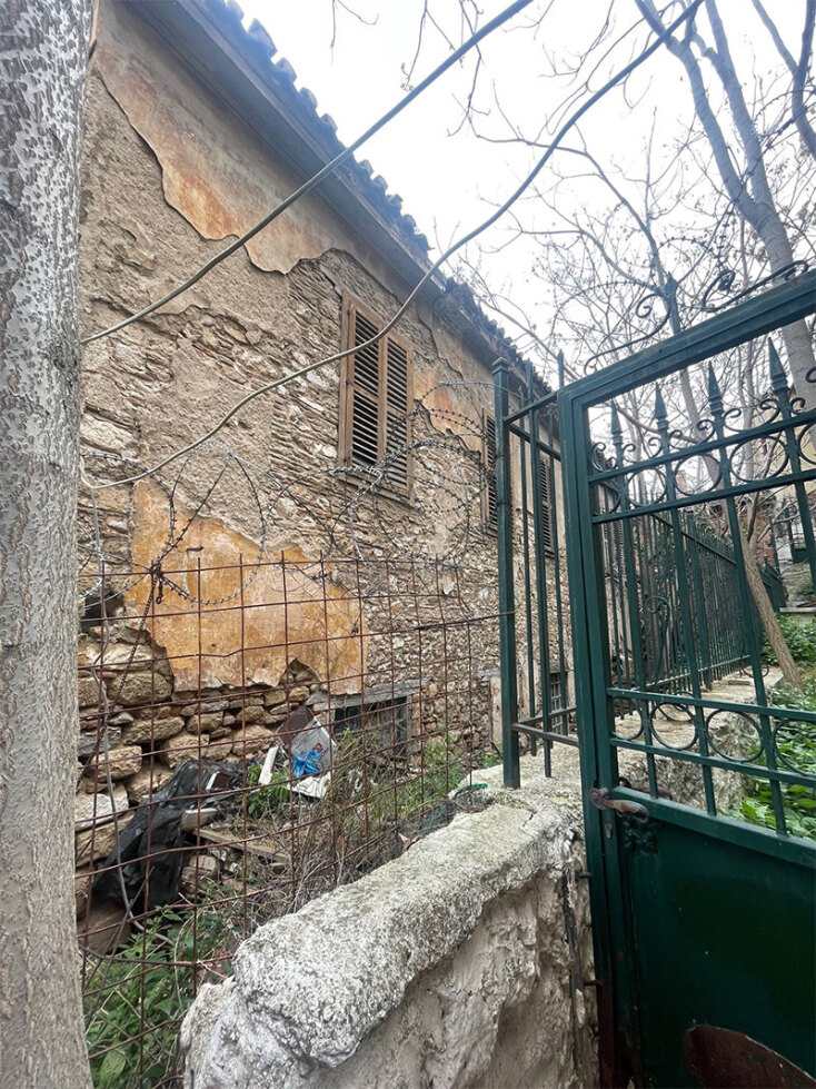 Το κτίριο επί της οδού Διοσκούρων