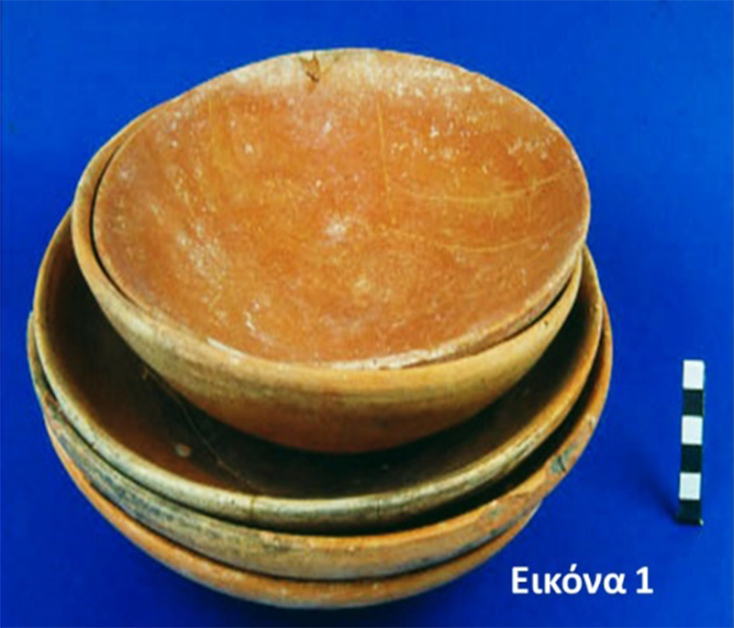 Κύπελλα που φέρουν χαραγμένα σύμβολα που κοινώς αποκαλούνταν «σημάδια του αγγειοπλάστη»