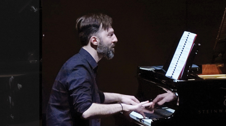 Βασίλης Βαρβαρέσος, από την τελευταία του συναυλία στο Μέγαρο Μουσικής