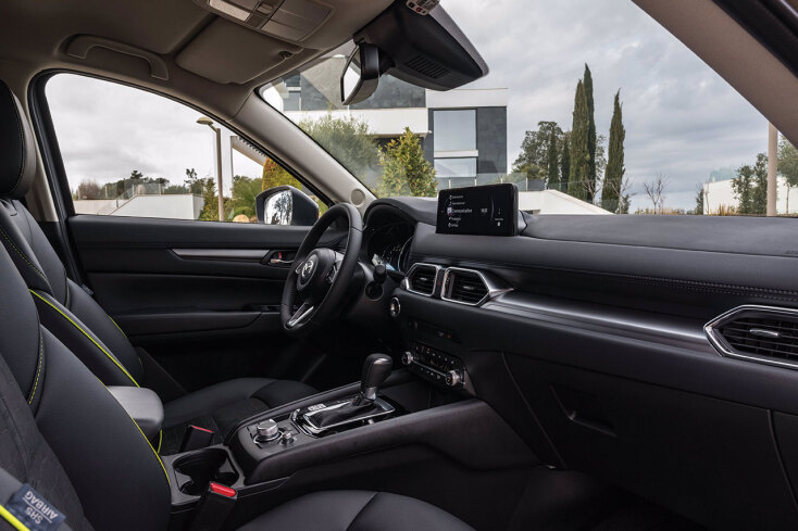 Το ολοκαίνουργιο υβριδικό μοντέλο Mazda CX-5 αποτελεί τον ορισμό ενός μοντέρνου αυτοκινήτου με ένα σπορ χαρακτήρα