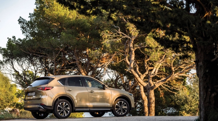 Το ολοκαίνουργιο υβριδικό μοντέλο Mazda CX-5 αποτελεί τον ορισμό ενός μοντέρνου αυτοκινήτου με ένα σπορ χαρακτήρα