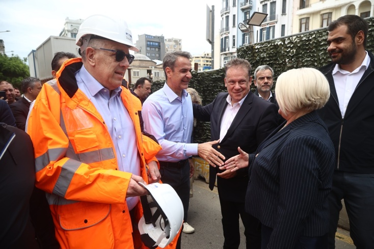 Ο Κυριάκος Μητσοτάκης στο Μετρό της Θεσσαλονίκης