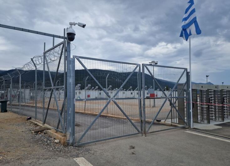 Διπλό δράμα για διασωθέντες και συγγενείς προσφύγων μετά το ναυάγιο της Πύλου