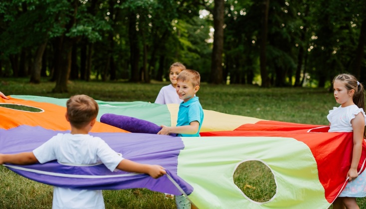 Έμφαση δίνεται στην αποτελεσματική υλοποίηση και υποστήριξη προγραμμάτων που προωθούν τον θεσμό της Αναδοχής.