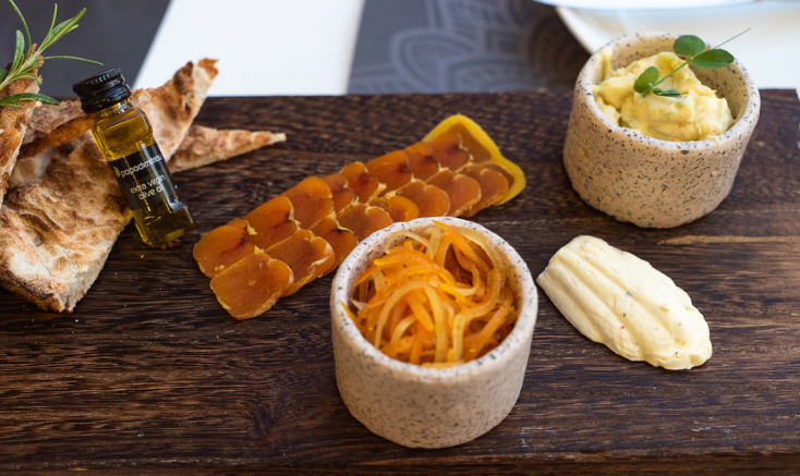 Μαϊάμι: Στο ιστορικό εστιατόριο της Θεσσαλονίκης για εκλεκτή ψαροφαγία και ηλιοβασιλέματα 