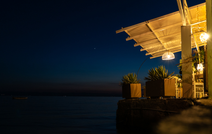 Μαϊάμι: Στο ιστορικό εστιατόριο της Θεσσαλονίκης για εκλεκτή ψαροφαγία και ηλιοβασιλέματα 