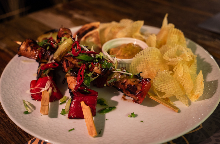 Μαϊάμι: Στο ιστορικό εστιατόριο της Θεσσαλονίκης για εκλεκτή ψαροφαγία και ηλιοβασιλέματα 