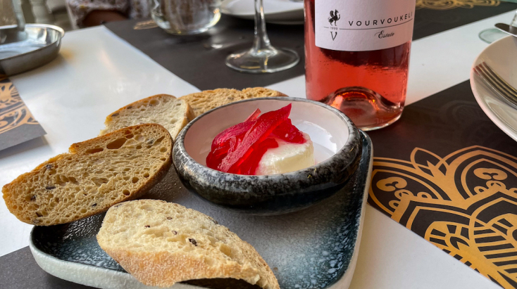 Μαϊάμι: Στο ιστορικό εστιατόριο της Θεσσαλονίκης για εκλεκτή ψαροφαγία και ηλιοβασιλέματα 