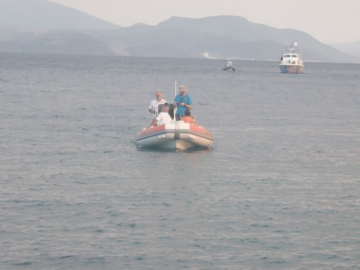 Φωτιά Μαγνησία: Εκκένωση κατοίκων Αγχιάλου διά θαλάσσης προς Βόλο