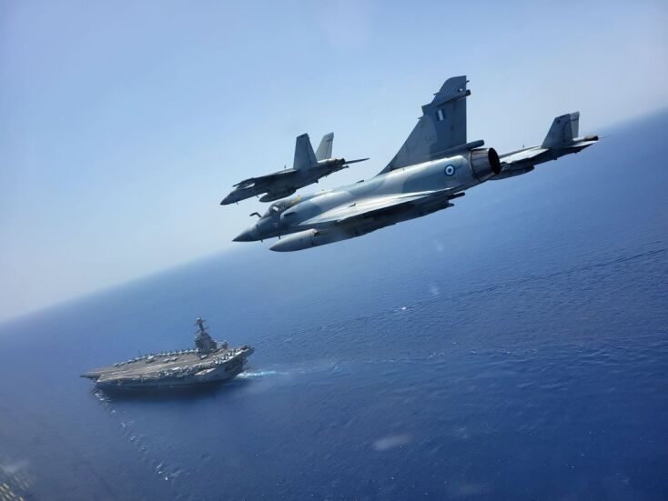 Εντυπωσιακές εικόνες από την άσκηση με το αεροπλανοφόρο USS Gerald R. Ford