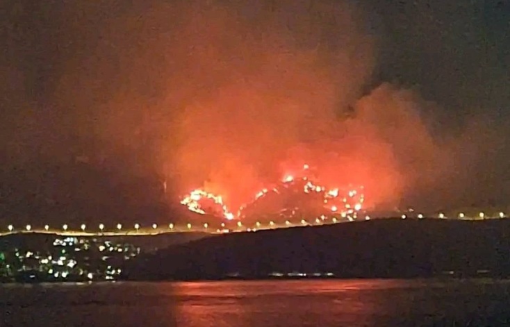 Φωτιά κοντά στη Νέα Πέραμο