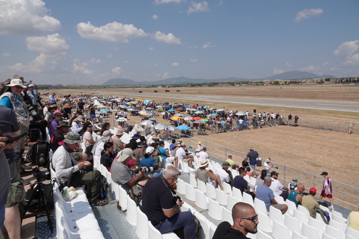Πλήθος κόσμου στην Τανάγρα
