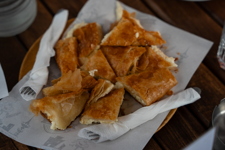 Ο Φίλιππος Μπαντής φτιάχνει την πιο διάσημη μπουγάτσα στη Θεσσαλονίκη