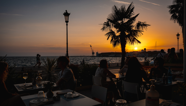 High School Pizza Bar: Italiano vero με φόντο τον Όλυμπο