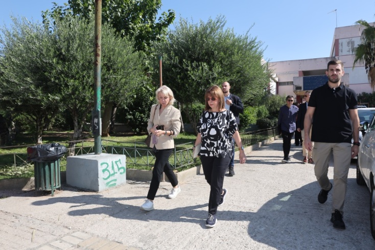 Ψήφισε η Πρόεδρος της Δημοκρατίας Κατερίνα Σακελλαροπούλου στην Γκράβα 