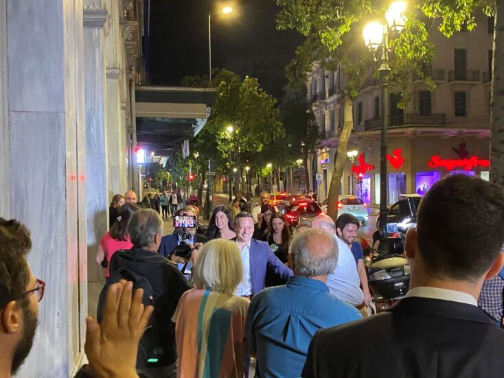 Στιγμιότυπα από τους πανηγυρισμούς για τη νίκη του Χάρη Δούκα