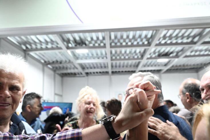 Στιγμιότυπα από τους πανηγυρισμούς για τη νίκη του Χάρη Δούκα