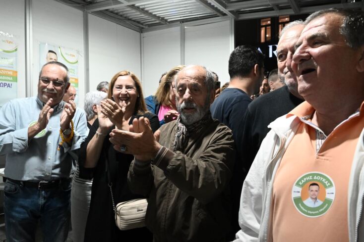 Στιγμιότυπα από τους πανηγυρισμούς για τη νίκη του Χάρη Δούκα