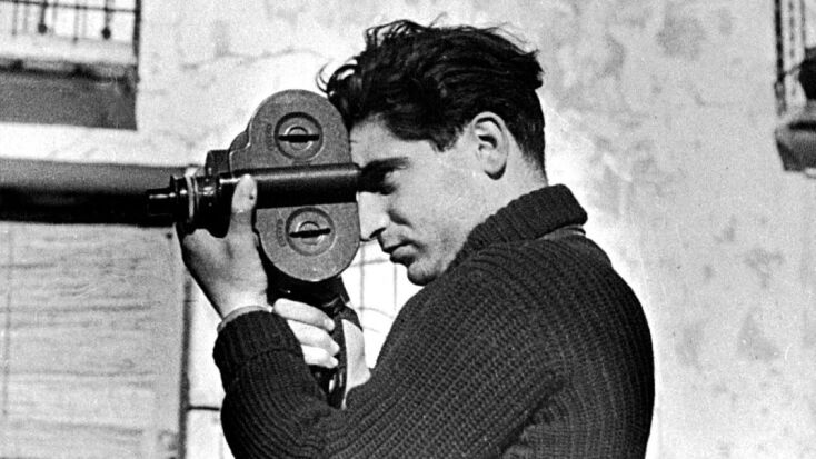 Σαν σήμερα, 22 Οκτωβρίου, γεννήθηκε ο θρυλικός φωτογράφος Robert Capa