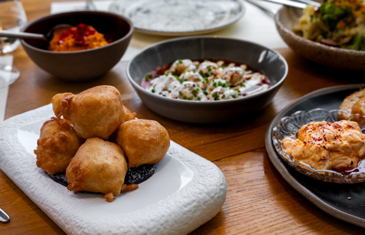 Στο εστιατόριο  Αλεπού του Ανδρέα Κλαυδιανού στη Θεσσαλονίκη