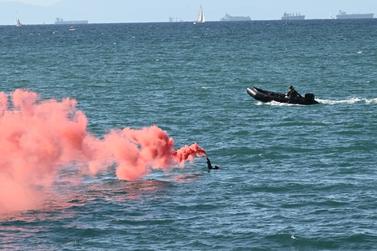 Εντυπωσιακό θέαμα και στη θάλασσα 