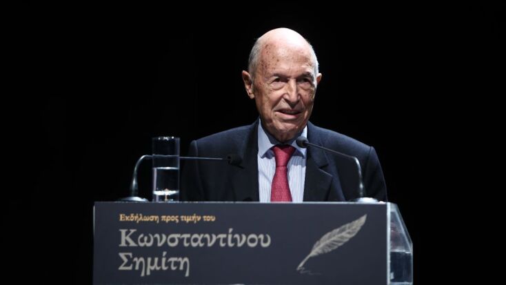 Στιγμιότυπο από την ομιλία του Κώστα Σημίτη στην εκδήλωση του ΔΙΚΤΥΟΥ 