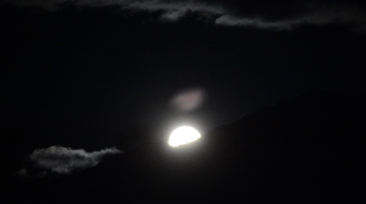 Ορατό απόψε το «Φεγγάρι του Κάστορα» - Θα αποκτήσει έντονο πορτοκαλί χρώμα