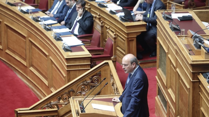 Ο Κωστής Χατζηδάκης στη Βουλή για το φορολογικό νομοσχέδιο © ΒΑΣΙΛΗΣ ΡΕΜΠΑΠΗΣ/EUROKINISSI