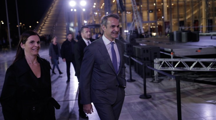  O Κυριάκος Μητσοτάκης στην αποφοίτηση μελών του ΟΚΑΝΑ © ΑΠΕ-ΜΠΕ/ΔΗΜΗΤΡΗΣ ΠΑΠΑΜΗΤΣΟΣ