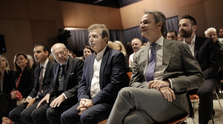  O Κυριάκος Μητσοτάκης στην αποφοίτηση μελών του ΟΚΑΝΑ © ΑΠΕ-ΜΠΕ/ΔΗΜΗΤΡΗΣ ΠΑΠΑΜΗΤΣΟΣ