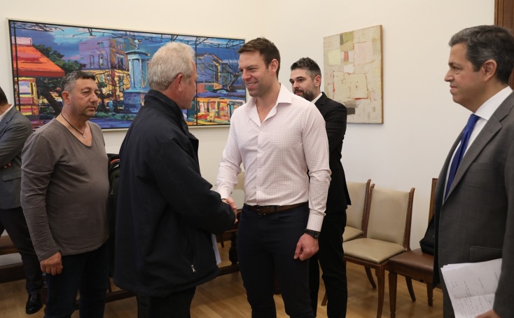 «Στροφή στην κοινωνία» για το ΣΥΡΙΖΑ - Αιχμηρά σχόλια από τους «11» βουλευτές που αποχώρησαν