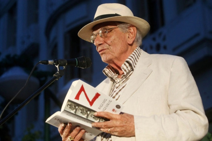 Βασίλης Βασιλικός