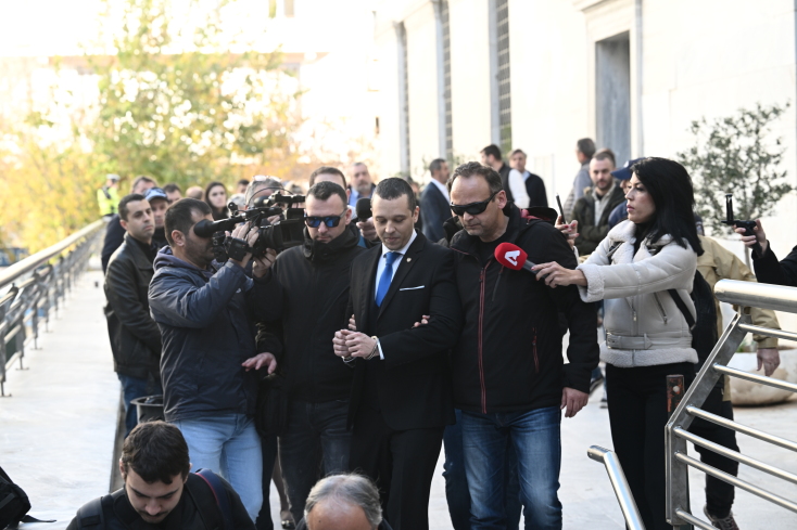 Ορκίστηκε δημοτικός σύμβουλος ο Ηλίας Κασιδιάρης © ΤΑΤΙΑΝΑ ΜΠΟΛΑΡΗ/EUROKINISSI
