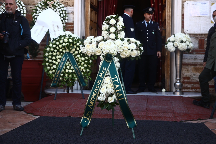 Ρίγη συγκίνησης στη Θεσσαλονίκη στο τελευταίο αντίο προς τον Γιώργο Λυγγερίδη © ΡΑΦΑΗΛ ΓΕΩΡΓΙΑΔΗΣ/EUROKINISSI