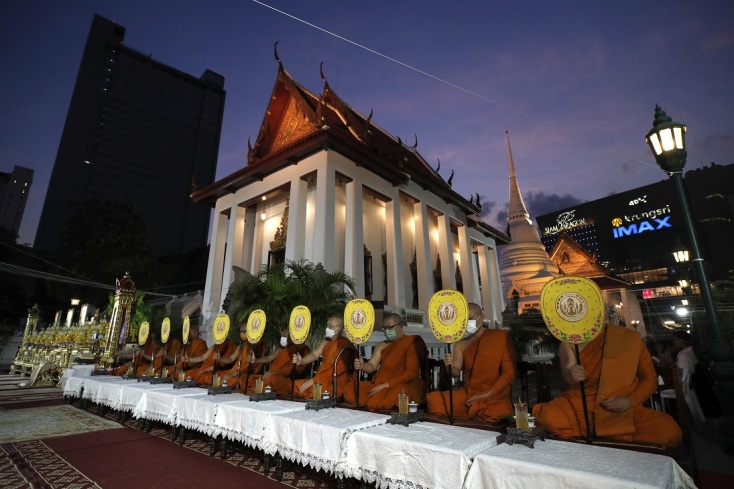 Ο πλανήτης υποδέχεται το 2024 - Εντυπωσιακές εικόνες από την Ασία