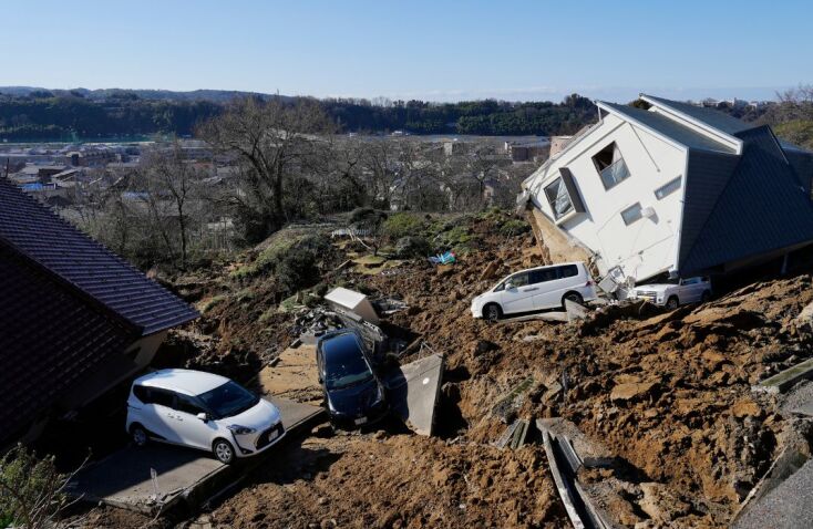 Η Ιαπωνία γλίτωσε τα χειρότερα από τον σεισμό των 7,6 ρίχτερ