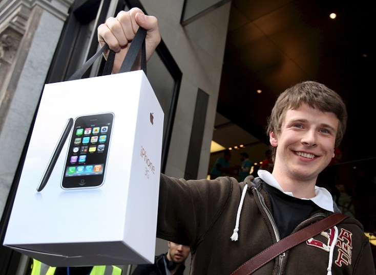 Σαν σήμερα, ο Steve Jobs παρουσιάζει το πρώτο iPhone στην έκθεση τεχνολογίας Macworld στο Σαν Φρανσίσκο