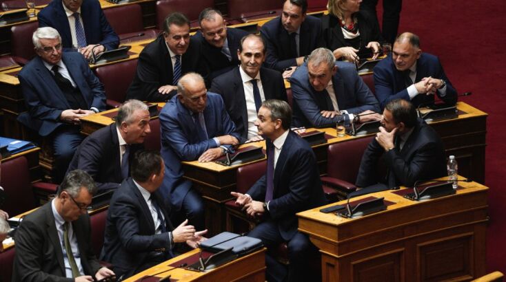 Στόχος του πρωθυπουργού να αρχίσει η συζήτηση για την πρόταση νόμου σχετικά με τον γάμο ομόφυλων ζευγαριών