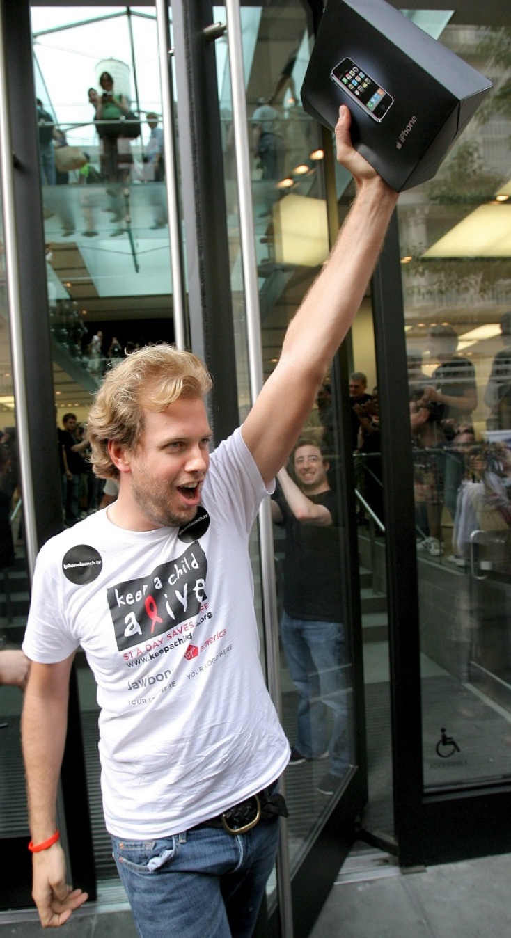 Σαν σήμερα, ο Steve Jobs παρουσιάζει το πρώτο iPhone στην έκθεση τεχνολογίας Macworld στο Σαν Φρανσίσκο