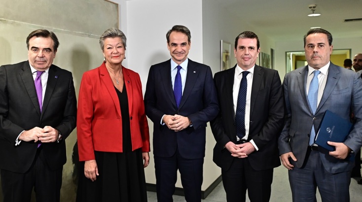 Επίσκεψη του πρωθυπουργού Κυριάκου Μητσοτάκη στο Υπουργείο Μετανάστευσης και Ασύλου © ΜΙΧΑΛΗΣ ΚΑΡΑΓΙΑΝΝΗΣ/EUROKINISSI