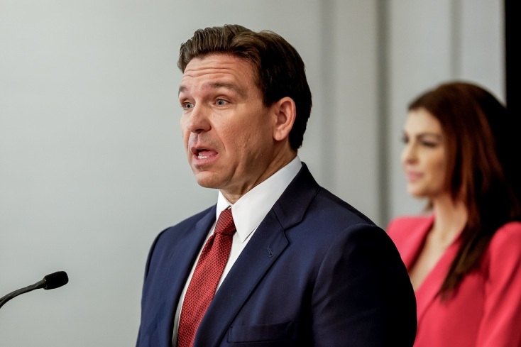 Ντόναλντ Τραμπ: Προηγείται σταθερά στην κούρσα για το χρίσμα του Ρεπουμπλικανικού Κόμματος