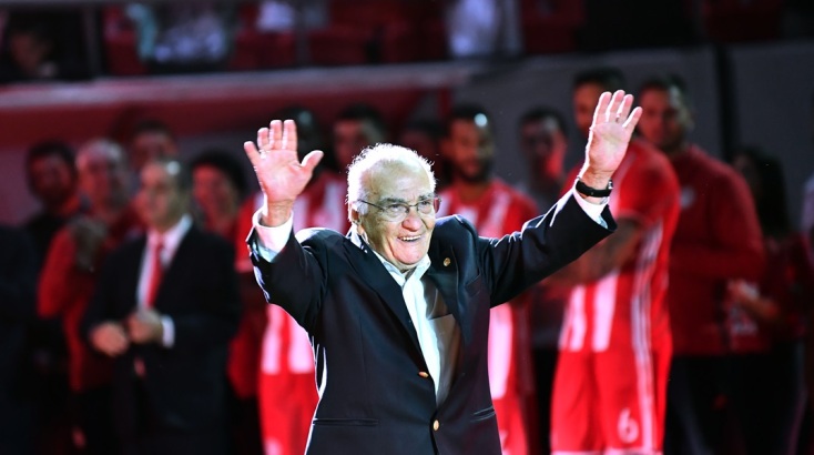 Έφυγε από τη ζωή ο «θρυλικός» Γιώργος Δαρίβας