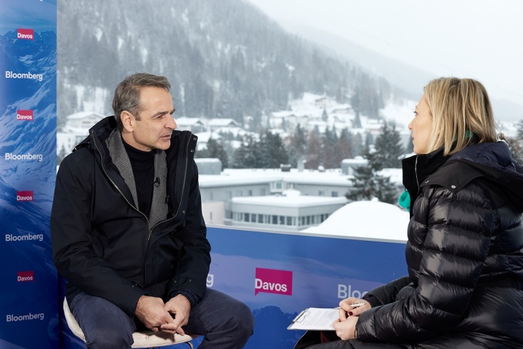 Νταβός: Συνάντηση Μητσοτάκη με τον πρόεδρο της Microsoft για την Τεχνητή Νοημοσύνη