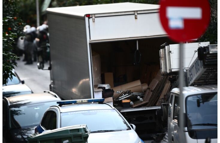 Σε εξέλιξη η έξωση της δημοσιογράφου Ιωάννας Κολοβού από το σπίτι που έχασε σε πλειστηριασμό